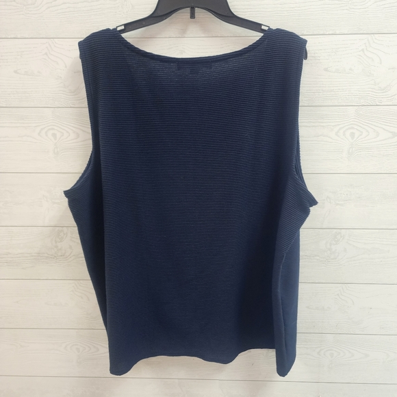 LOFT Camisole - Picture 7 of 7